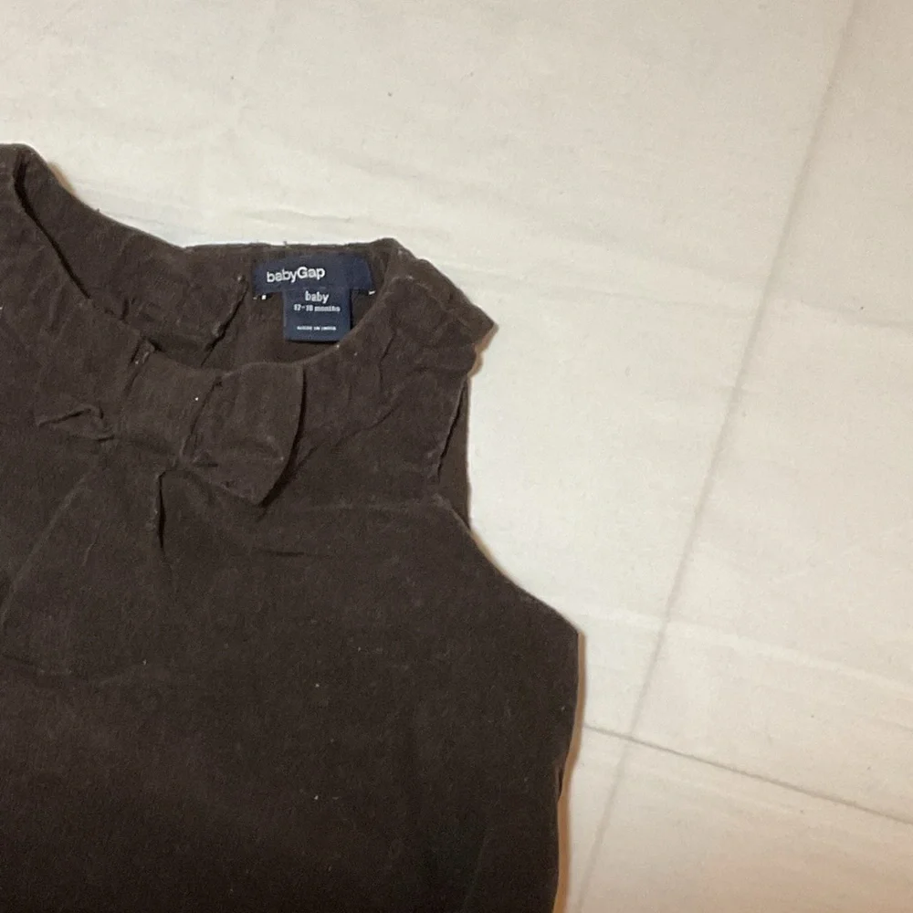 Baby Gap Girls 12-18 Month Sleeveless Corduroy Brown Dress